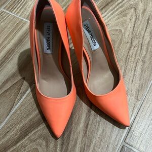 Never worn GORGEOUS Steve Maiden shoes